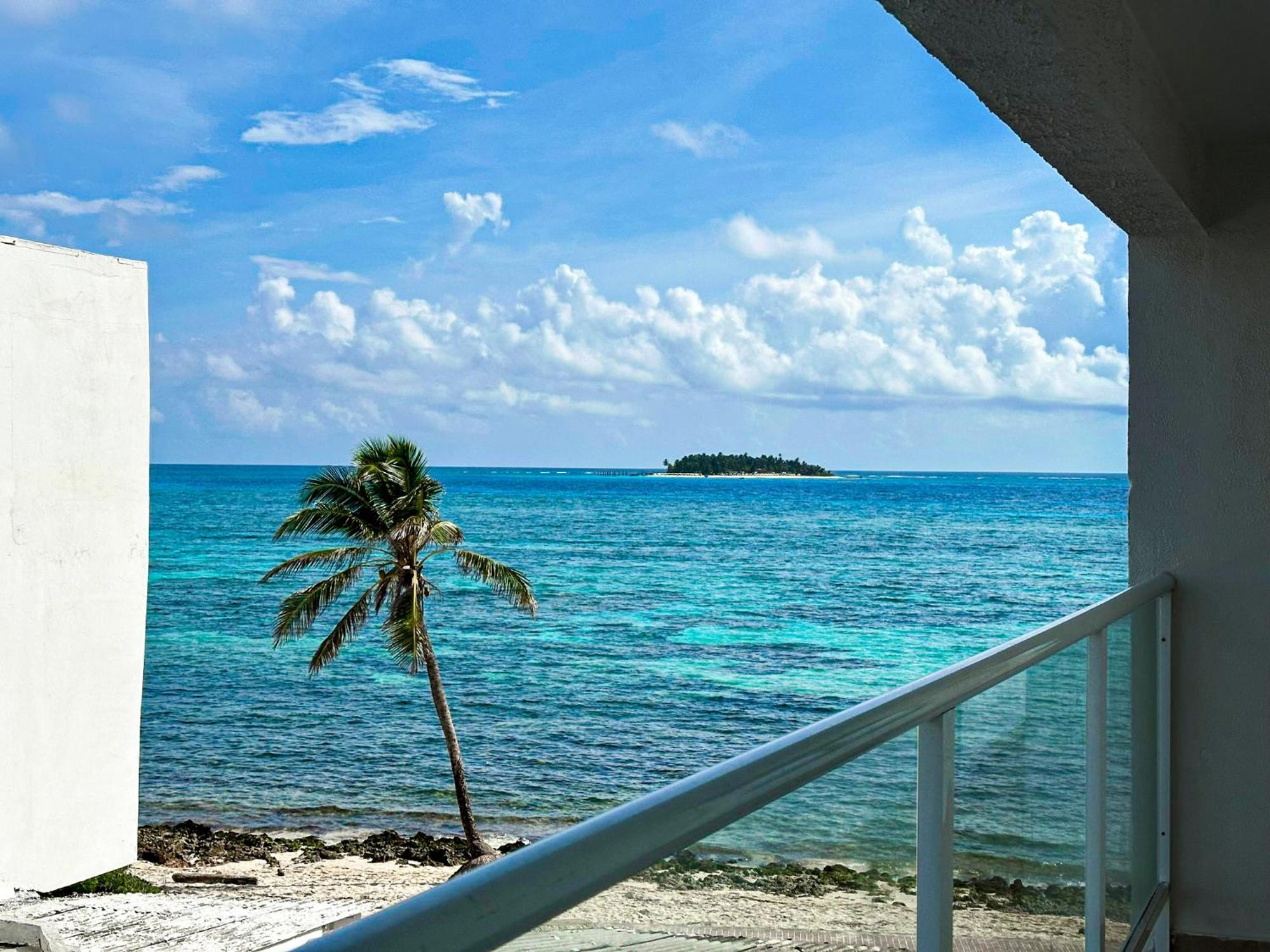Caribbean Island Hotel Сан-Андрес Экстерьер фото